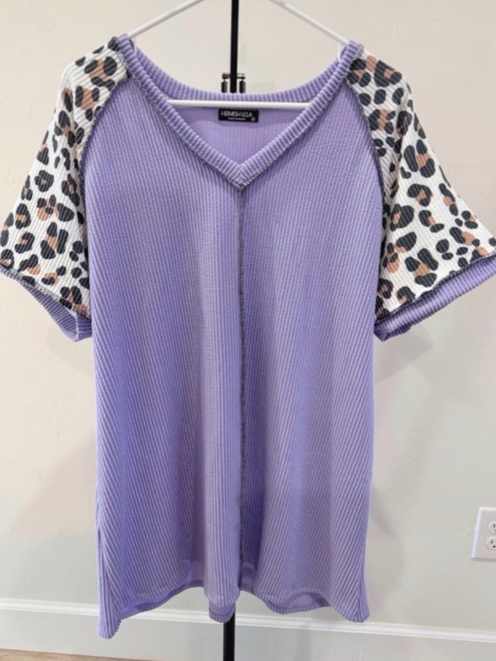 Heimish USA Lavender Ribbed Top w/ Leopard Sleeves – 3X – NWOT